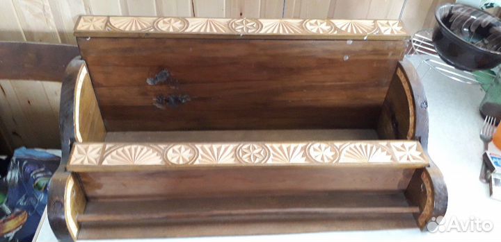 Полка ручной работы, липа, резная