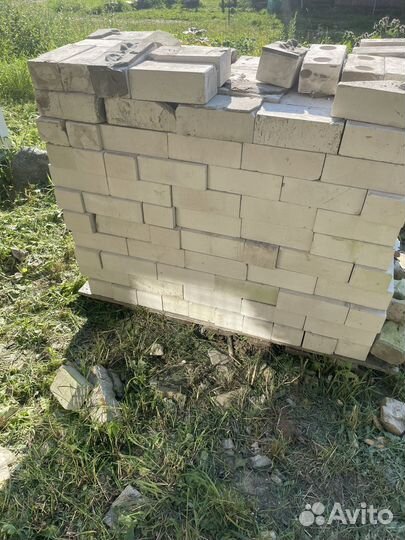 Кирпич белый силикатный новый