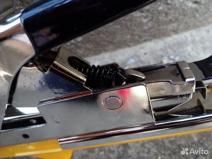 Подвязчик растений - тапенер TB-F (Корея)