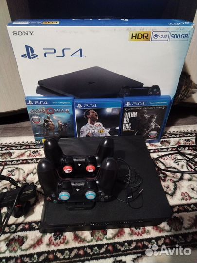 Sony PS4 slim 500