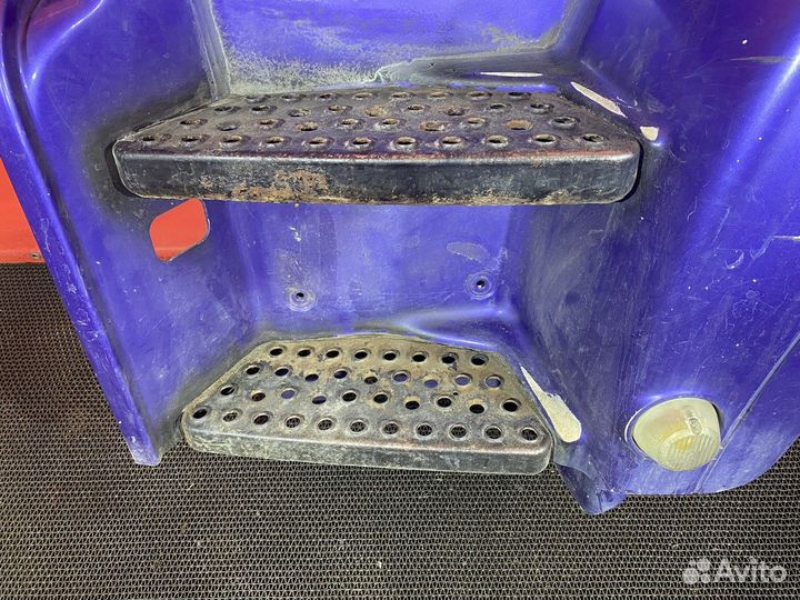 Корпус подножек левый Man TGS