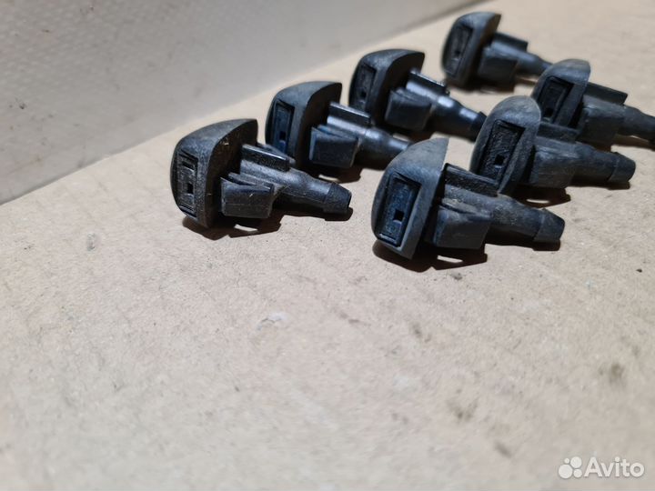 Форсунка омывателя Mazda 3 BK 6 GH CX-7 CX-9