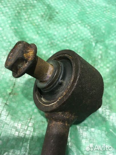 Стойка заднего стабилизатора задняя Toyota Camry