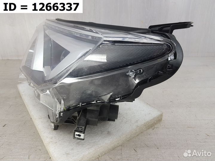 Фара левая Toyota RAV4