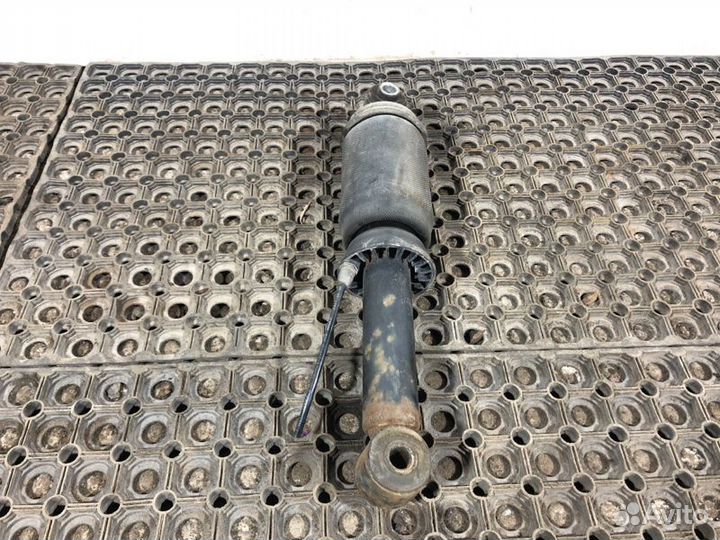 Амортизатор кабины задний Iveco