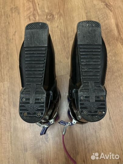 Горнолыжные ботинки детские