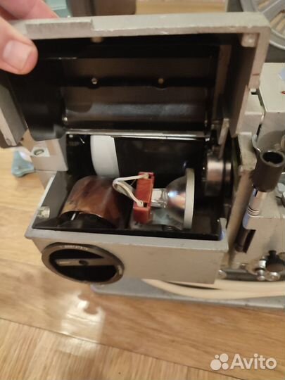 Кинопроектор 