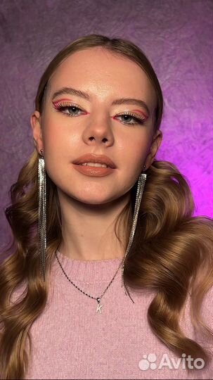 Визажист / мастер по прическам