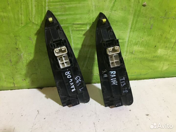 Кнопка стеклоподъемника Toyota RAV4 Corolla E150