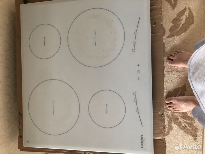 Индукционая варочная панель