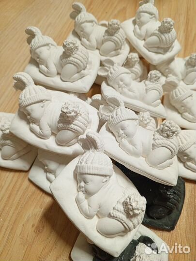 Сувениры фигурки