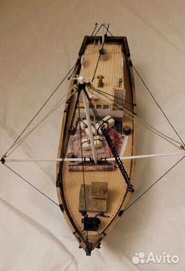 Коллекционные модели парусных кораблей из дерева