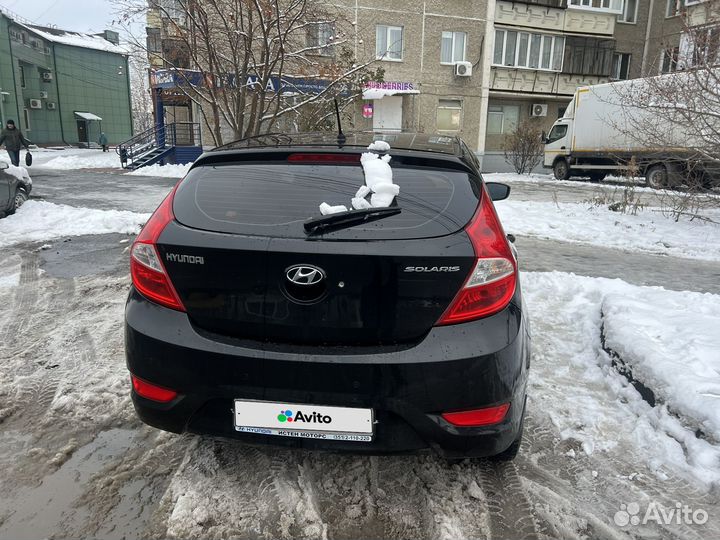 Hyundai Solaris 1.4 AT, 2012, 148 000 км