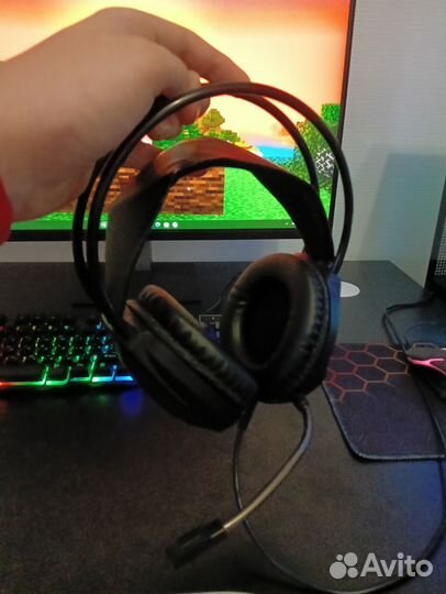 Наушники проводные с подсветкой