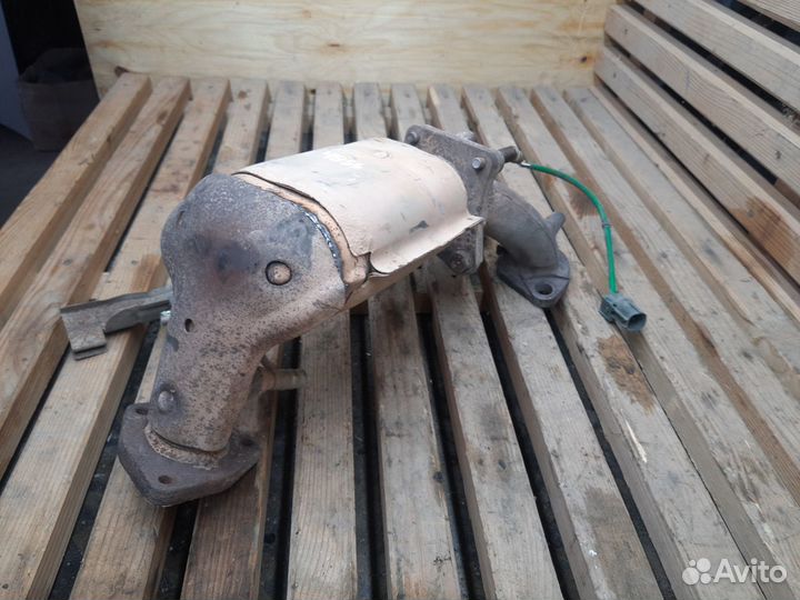 Nissan Teana J31 3.5 - выпускной коллектор