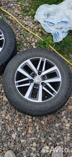 Калёса Toyota Hilux