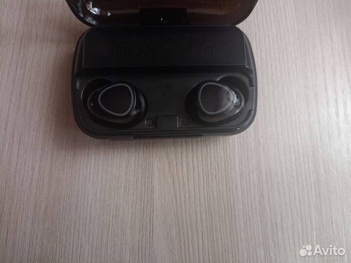 Беспроводные наушники М10