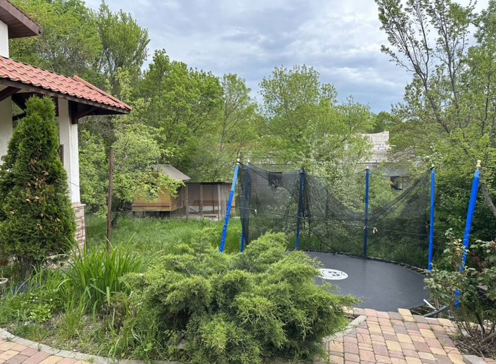 Дом 198 м² на участке 5,5 сот.