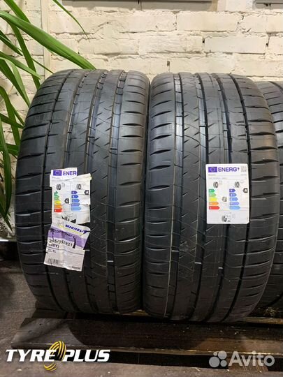 Michelin Pilot Sport 4 S 285/30 R21 и 255/35 R21 100Y
