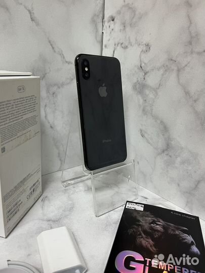 iPhone Xs, 64 ГБ