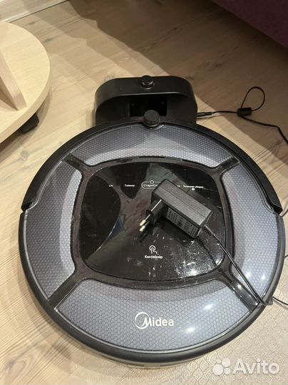 Робот пылесос midea