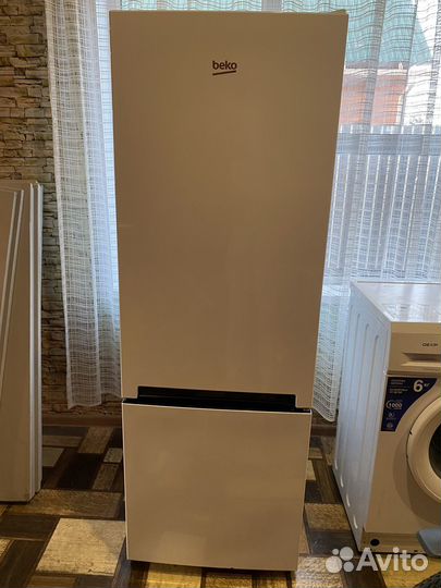 Холодильник beko