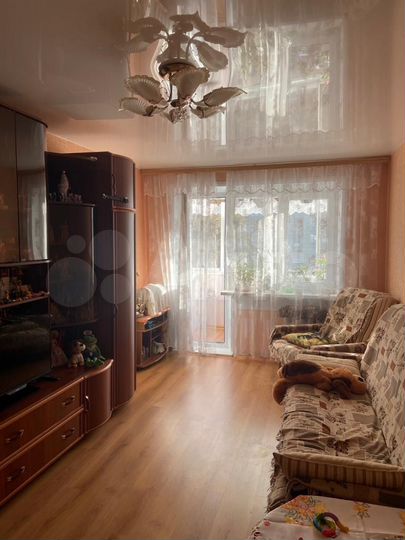 Доля в 2-к. квартире, 44,8 м², 3/5 эт.