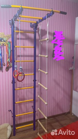 Шведская стенка с турником бу