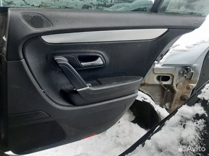 Обшивка двери Volkswagen Passat Cc 1.8 cdab 2010