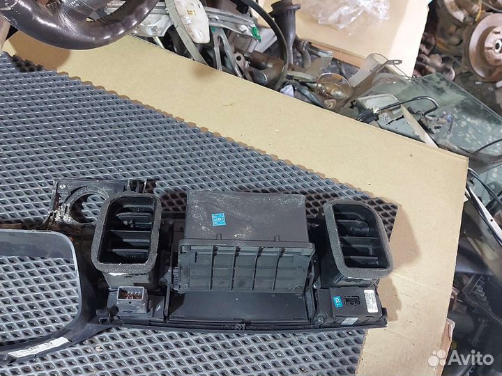 Пластик центральной консоли для Шевроле Эпика