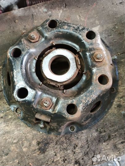 Диск сцепления нажимной Москвич 403-408 (корзина)