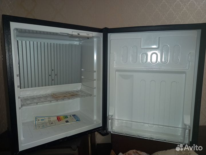 Минихолодильник 12В - 220В