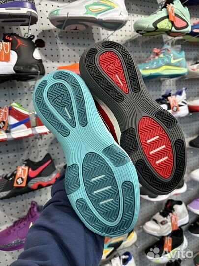 Кроссовкибаскетбольные adidas bounce legends 43