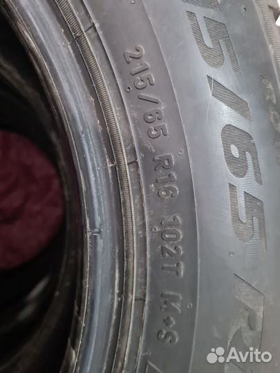 Pirelli Ice Zero 2 215/65 R16 102T