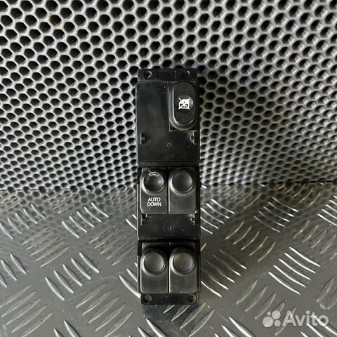 Блок управления стеклоподъемниками Hyundai Solaris