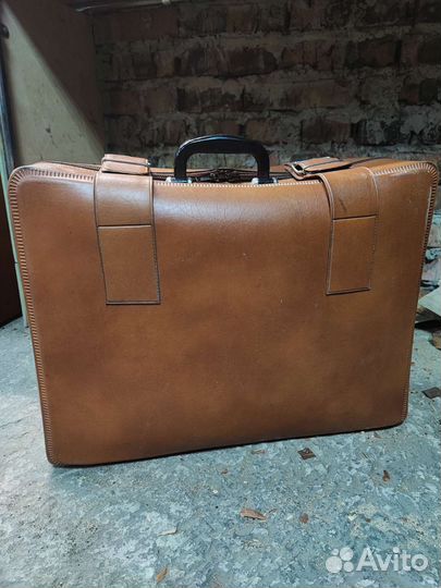 Чемоданы времен СССР