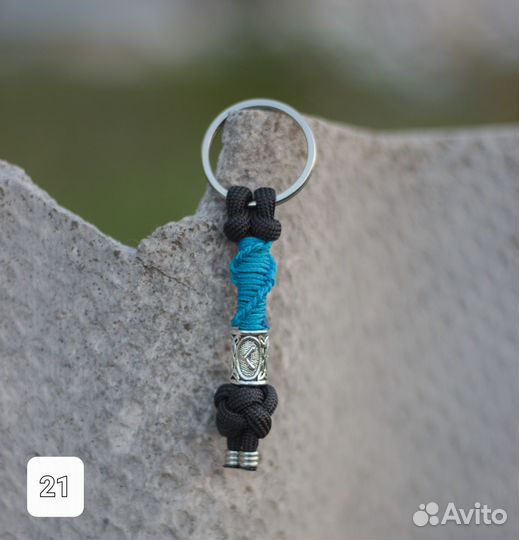 Брелки из паракорда