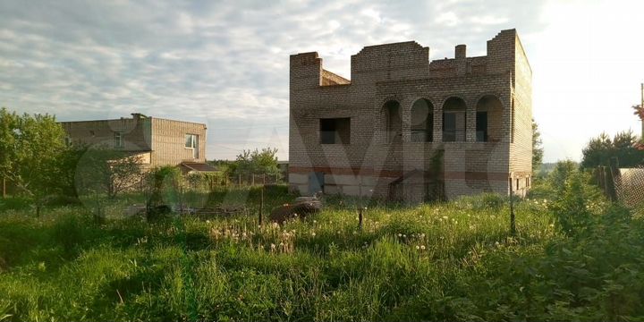 Коттедж 300 м² на участке 12 сот.