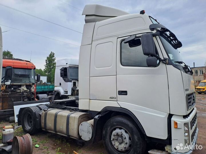 Топливный бак d образный вольво, рено правый