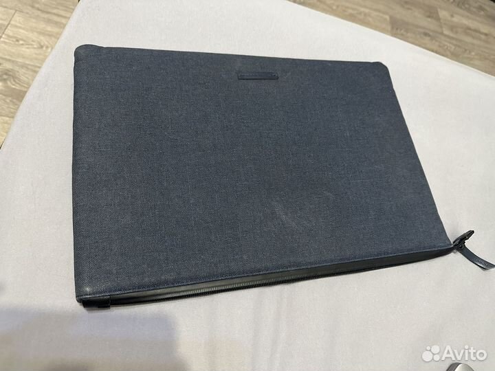 Продам чехол Native Union для macbook 16