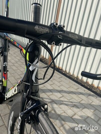 Карбоновый шоссейный велосипед specialized
