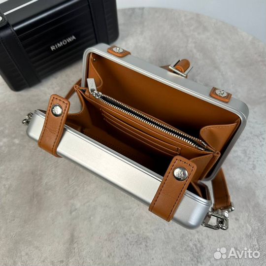 Сумка мессенджер rimowa