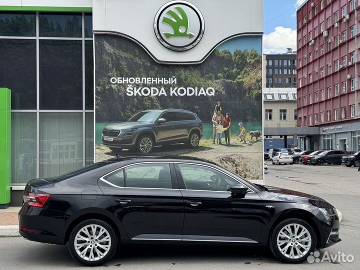 Skoda Superb 2.0 AMT, 2022, 10 км