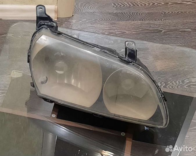 Фара правая toyota ipsum