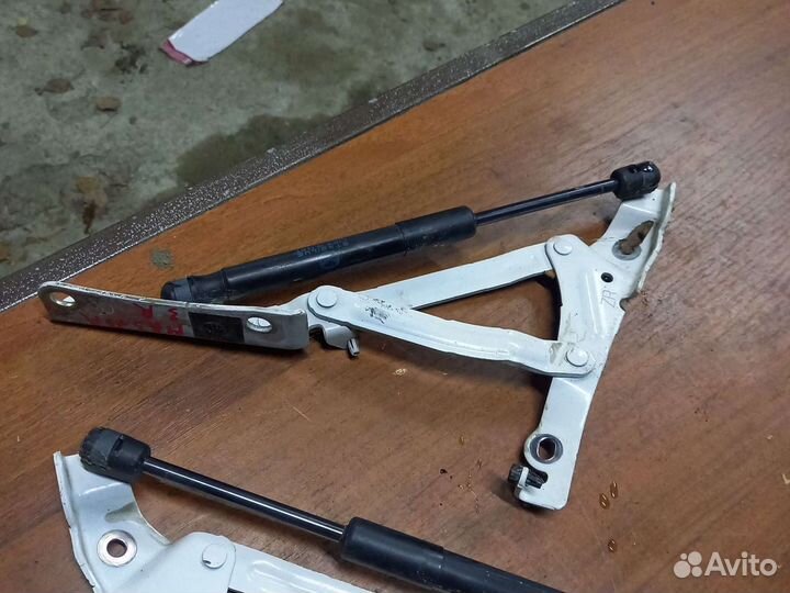 Навесы крышки багажника Mazda 3 BL