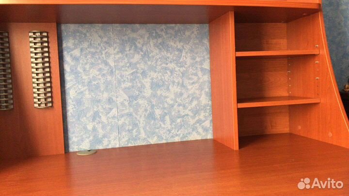 Письменный стол