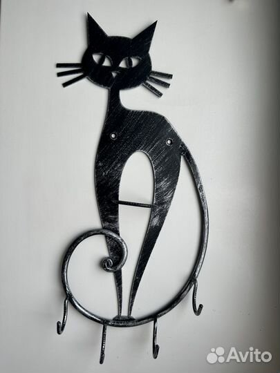 Ключница настенная металлическая