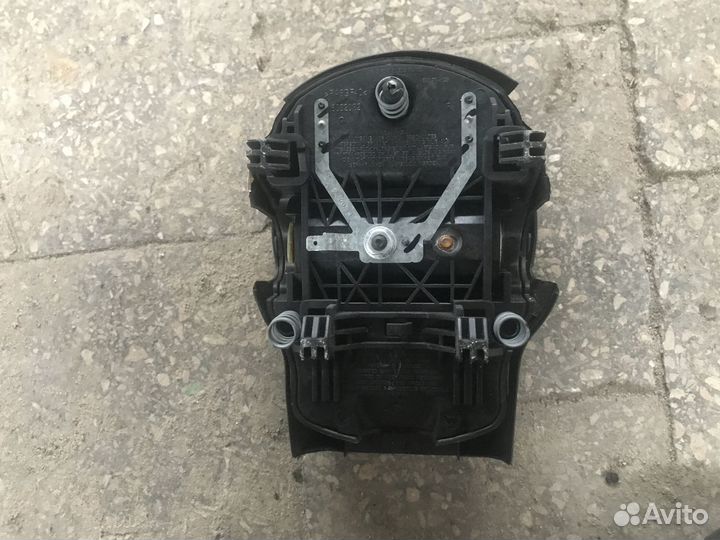 Подушка руля Nissan Pathfinder R51 2005-2014