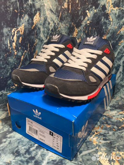 Кроссовки adidas zx 750