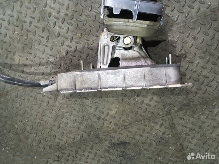 Кулиса кпп с тросами МКПП 6 ст (Volkswagen Tiguan)